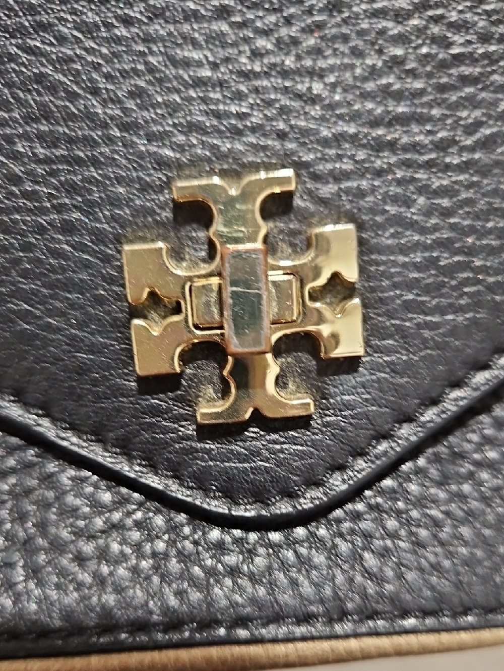 Black and gold tory burch purse - Picture 7 of 8